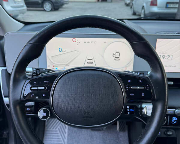 Сірий Хендай Ioniq 5, об'ємом двигуна 0 л та пробігом 108 тис. км за 29200 $, фото 33 на Automoto.ua