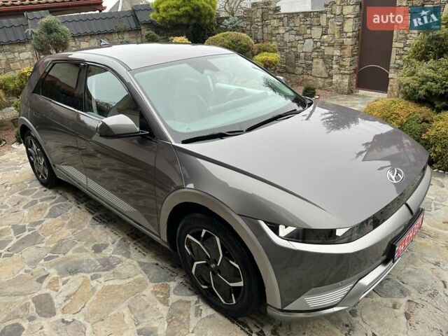 Серый Хендай Ioniq 5, объемом двигателя 0 л и пробегом 55 тыс. км за 24999 $, фото 9 на Automoto.ua