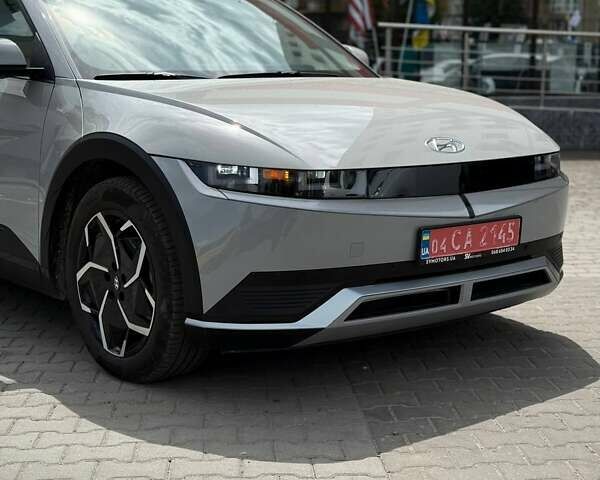 Сірий Хендай Ioniq 5, об'ємом двигуна 0 л та пробігом 56 тис. км за 26900 $, фото 1 на Automoto.ua