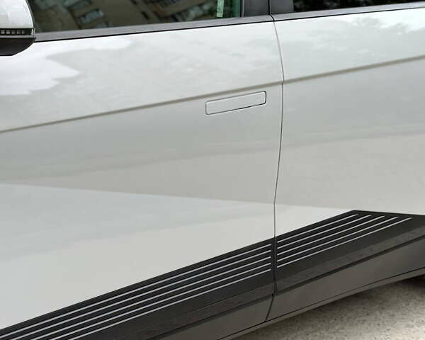 Сірий Хендай Ioniq 5, об'ємом двигуна 0 л та пробігом 151 тис. км за 22700 $, фото 102 на Automoto.ua