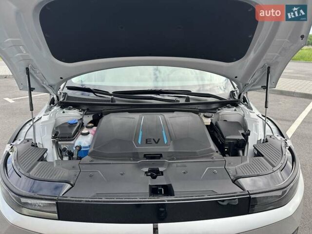 Серый Хендай Ioniq 5, объемом двигателя 0 л и пробегом 13 тыс. км за 28000 $, фото 27 на Automoto.ua