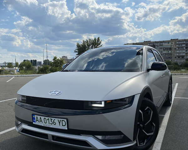 Серый Хендай Ioniq 5, объемом двигателя 0 л и пробегом 28 тыс. км за 27000 $, фото 6 на Automoto.ua