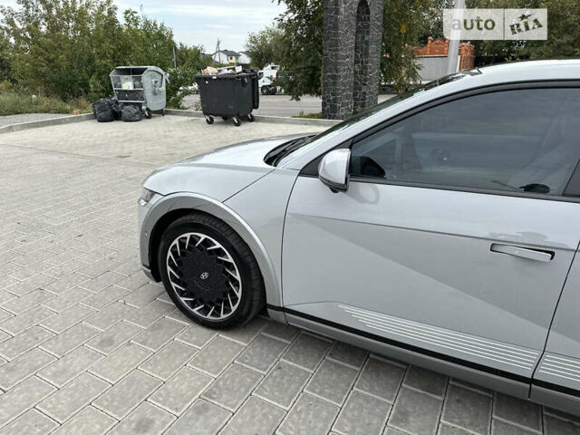 Серый Хендай Ioniq 5, объемом двигателя 0 л и пробегом 55 тыс. км за 29999 $, фото 12 на Automoto.ua