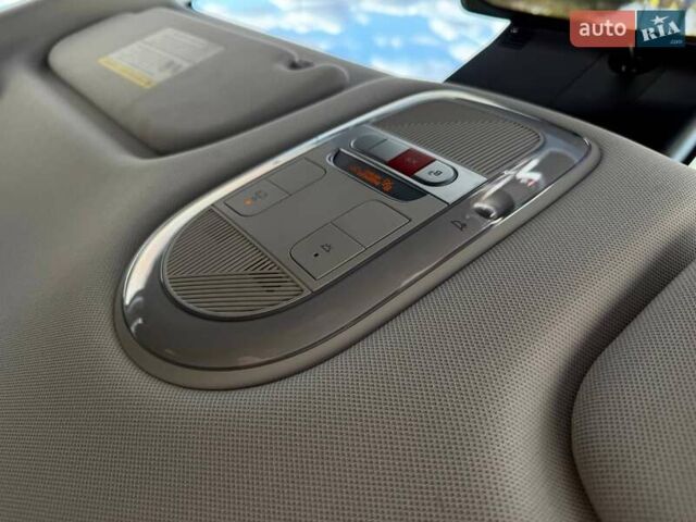 Серый Хендай Ioniq 5, объемом двигателя 0 л и пробегом 90 тыс. км за 23500 $, фото 64 на Automoto.ua