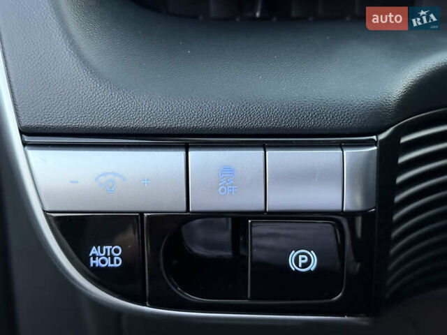 Сірий Хендай Ioniq 5, об'ємом двигуна 0 л та пробігом 66 тис. км за 22900 $, фото 60 на Automoto.ua