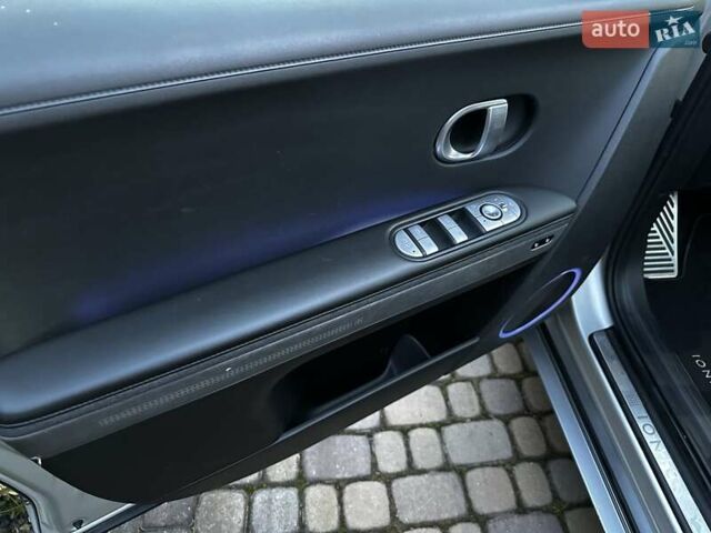 Серый Хендай Ioniq 5, объемом двигателя 0 л и пробегом 84 тыс. км за 31700 $, фото 18 на Automoto.ua