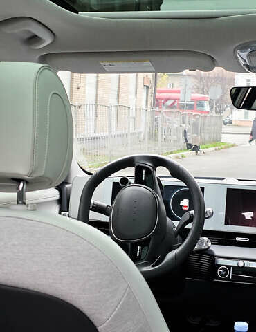 Серый Хендай Ioniq 5, объемом двигателя 0 л и пробегом 86 тыс. км за 26000 $, фото 15 на Automoto.ua