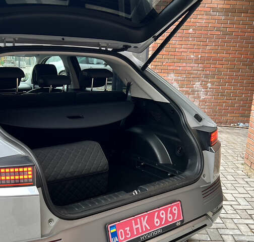 Серый Хендай Ioniq 5, объемом двигателя 0 л и пробегом 163 тыс. км за 22999 $, фото 34 на Automoto.ua