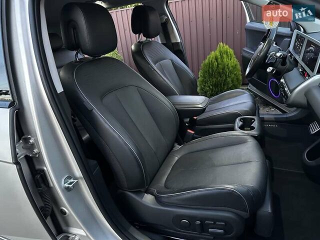 Серый Хендай Ioniq 5, объемом двигателя 0 л и пробегом 84 тыс. км за 31700 $, фото 35 на Automoto.ua