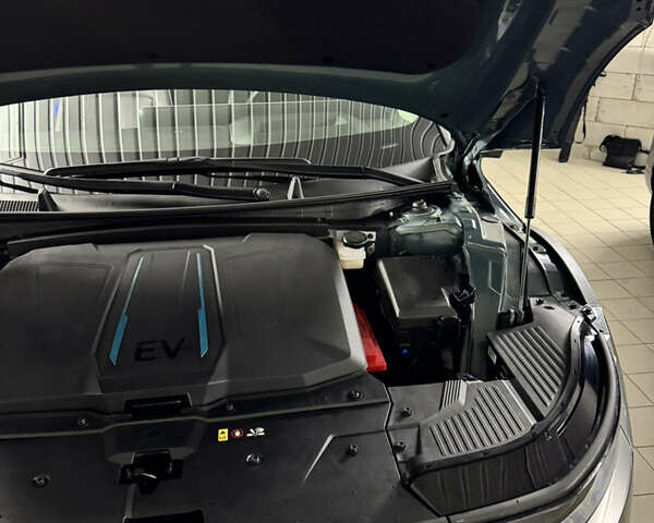 Серый Хендай Ioniq 5, объемом двигателя 0 л и пробегом 68 тыс. км за 29500 $, фото 14 на Automoto.ua