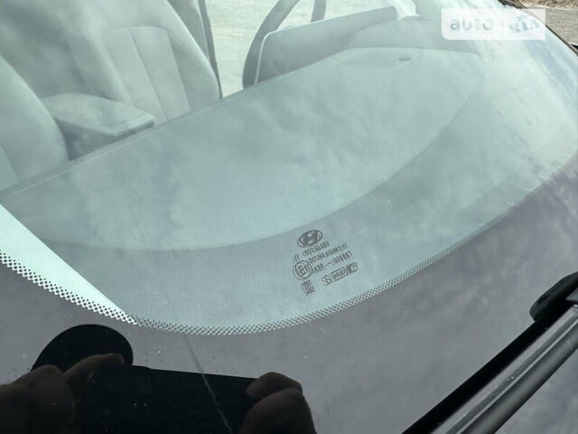 Серый Хендай Ioniq 5, объемом двигателя 0 л и пробегом 55 тыс. км за 29999 $, фото 41 на Automoto.ua