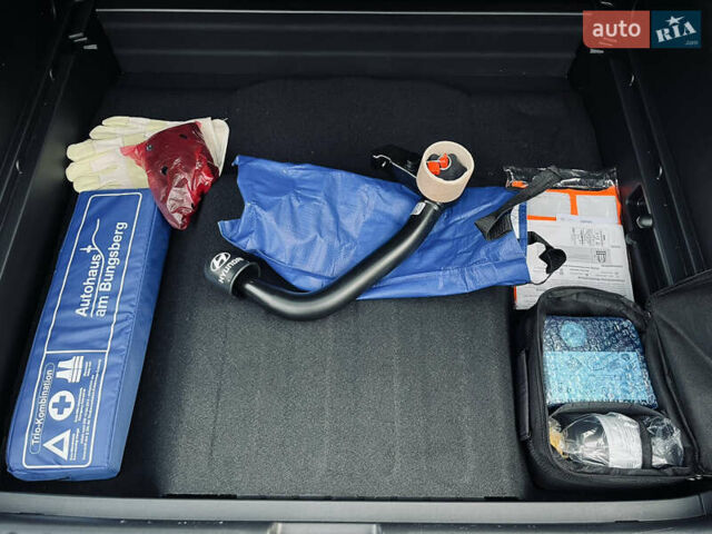 Сірий Хендай Ioniq 5, об'ємом двигуна 0 л та пробігом 28 тис. км за 35999 $, фото 37 на Automoto.ua