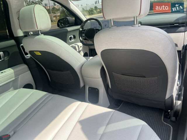 Сірий Хендай Ioniq 5, об'ємом двигуна 0 л та пробігом 13 тис. км за 33500 $, фото 21 на Automoto.ua