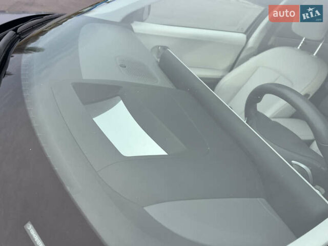 Сірий Хендай Ioniq 5, об'ємом двигуна 0 л та пробігом 128 тис. км за 25700 $, фото 66 на Automoto.ua