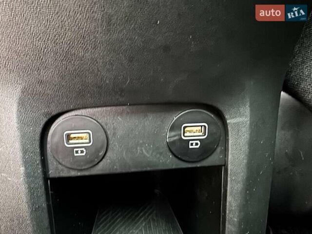 Сірий Хендай Ioniq 5, об'ємом двигуна 0 л та пробігом 37 тис. км за 28990 $, фото 52 на Automoto.ua