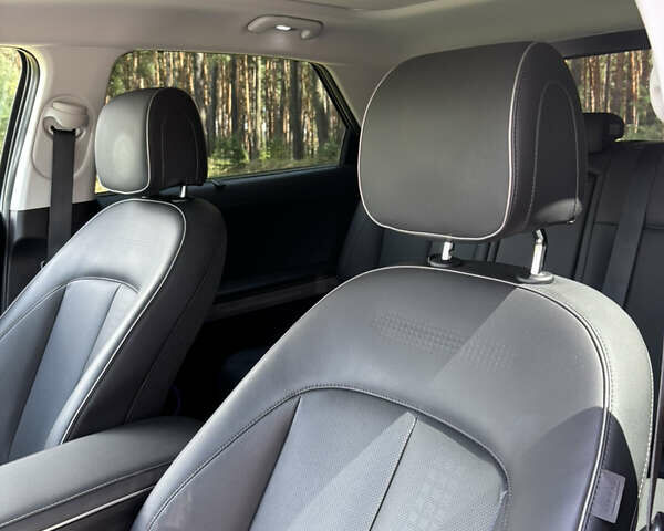 Сірий Хендай Ioniq 5, об'ємом двигуна 0 л та пробігом 31 тис. км за 29500 $, фото 28 на Automoto.ua