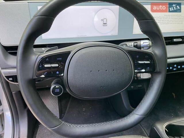 Серый Хендай Ioniq 5, объемом двигателя 0 л и пробегом 1 тыс. км за 37940 $, фото 23 на Automoto.ua
