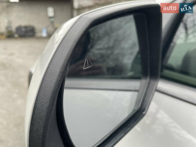 Серый Хендай Ioniq 5, объемом двигателя 0 л и пробегом 30 тыс. км за 17999 $, фото 12 на Automoto.ua