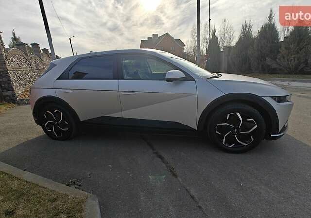Серый Хендай Ioniq 5, объемом двигателя 0 л и пробегом 17 тыс. км за 27500 $, фото 9 на Automoto.ua