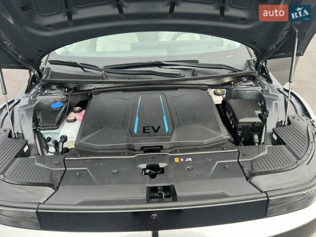 Сірий Хендай Ioniq 5, об'ємом двигуна 0 л та пробігом 128 тис. км за 25700 $, фото 74 на Automoto.ua