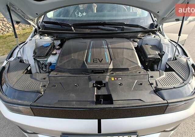 Серый Хендай Ioniq 5, объемом двигателя 0 л и пробегом 17 тыс. км за 27500 $, фото 27 на Automoto.ua