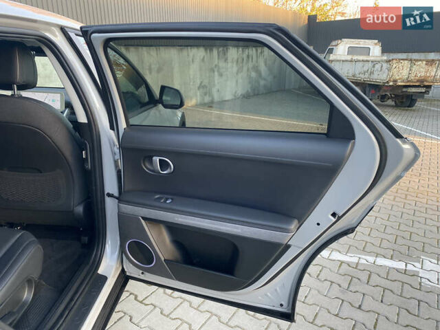 Серый Хендай Ioniq 5, объемом двигателя 0 л и пробегом 18 тыс. км за 28900 $, фото 22 на Automoto.ua