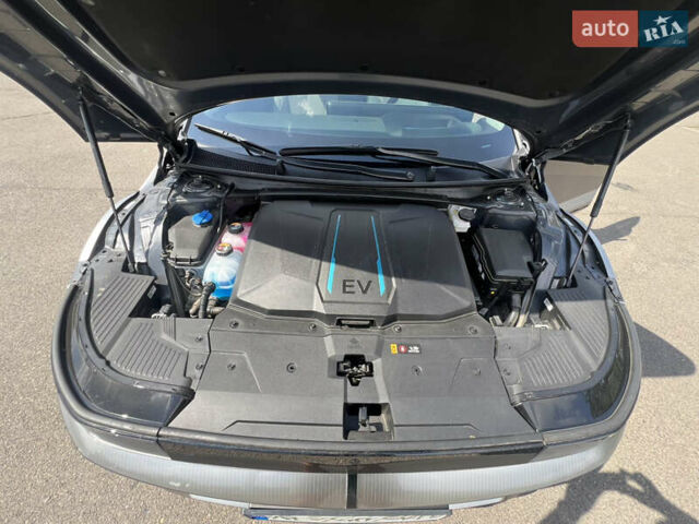 Сірий Хендай Ioniq 5, об'ємом двигуна 0 л та пробігом 13 тис. км за 33500 $, фото 43 на Automoto.ua