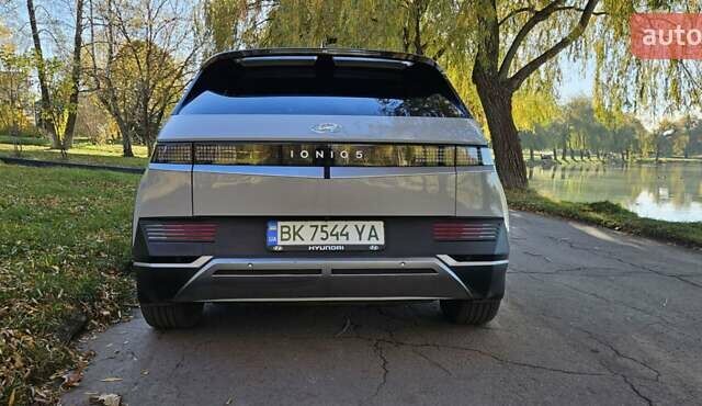Серый Хендай Ioniq 5, объемом двигателя 0 л и пробегом 32 тыс. км за 24500 $, фото 7 на Automoto.ua