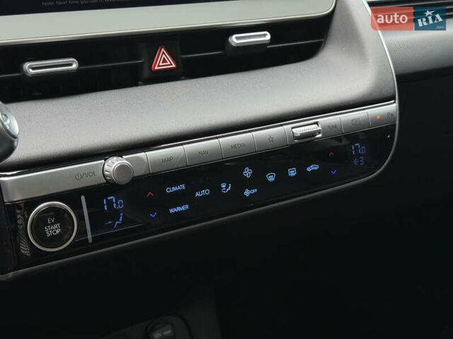 Серый Хендай Ioniq 5, объемом двигателя 0 л и пробегом 20 тыс. км за 27999 $, фото 20 на Automoto.ua