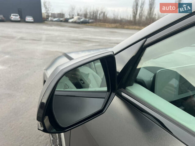 Сірий Хендай Ioniq 5, об'ємом двигуна 0 л та пробігом 128 тис. км за 25700 $, фото 68 на Automoto.ua