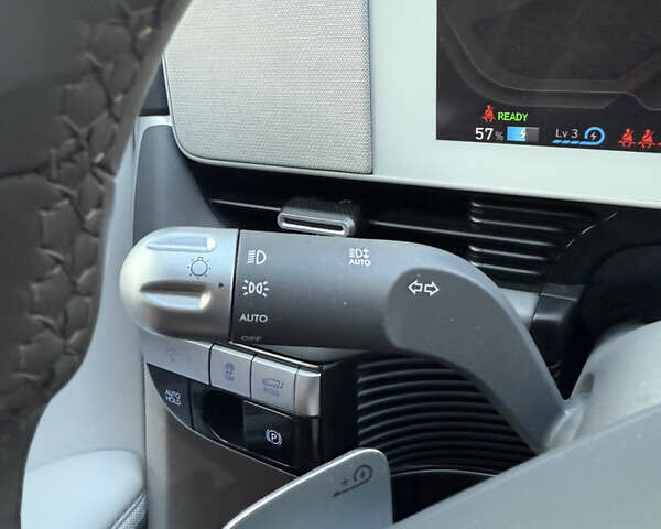 Серый Хендай Ioniq 5, объемом двигателя 0 л и пробегом 21 тыс. км за 32300 $, фото 50 на Automoto.ua