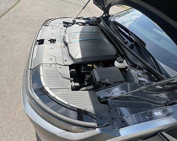 Сірий Хендай Ioniq 5, об'ємом двигуна 0 л та пробігом 13 тис. км за 33500 $, фото 46 на Automoto.ua