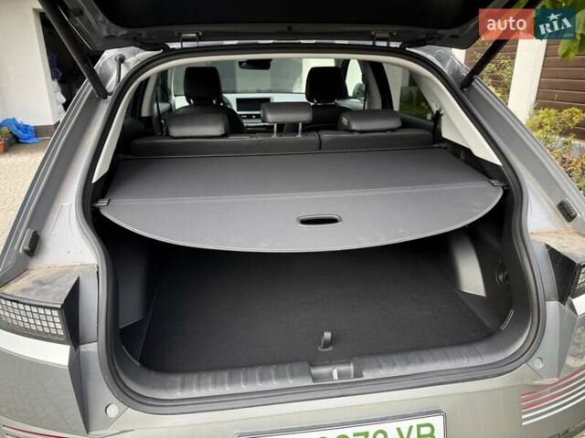 Серый Хендай Ioniq 5, объемом двигателя 0 л и пробегом 1 тыс. км за 42480 $, фото 6 на Automoto.ua