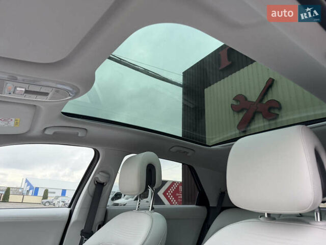 Сірий Хендай Ioniq 5, об'ємом двигуна 0 л та пробігом 47 тис. км за 32500 $, фото 27 на Automoto.ua