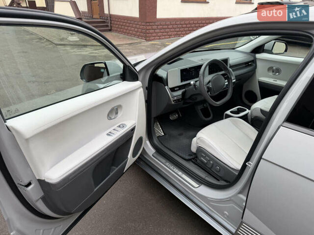 Сірий Хендай Ioniq 5, об'ємом двигуна 0 л та пробігом 47 тис. км за 32500 $, фото 8 на Automoto.ua