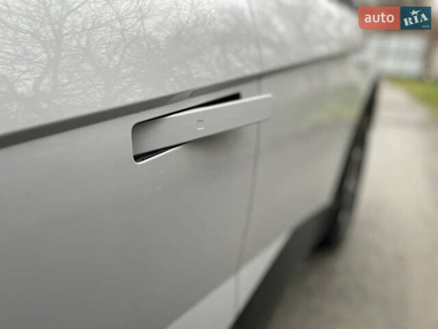 Серый Хендай Ioniq 5, объемом двигателя 0 л и пробегом 30 тыс. км за 17999 $, фото 11 на Automoto.ua