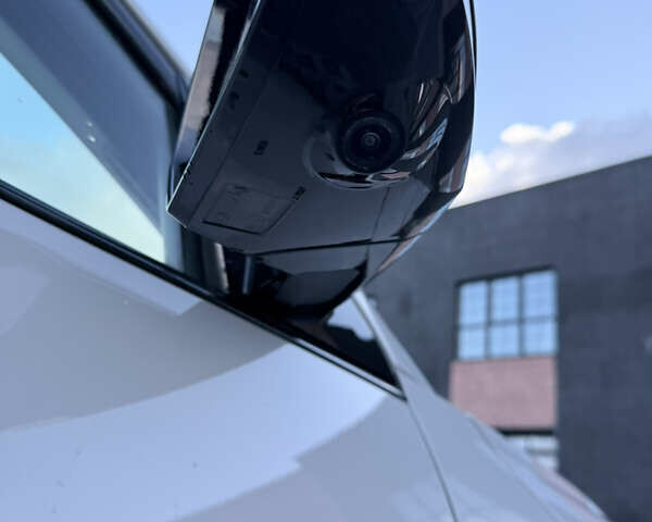 Серый Хендай Ioniq 5, объемом двигателя 0 л и пробегом 27 тыс. км за 30500 $, фото 39 на Automoto.ua