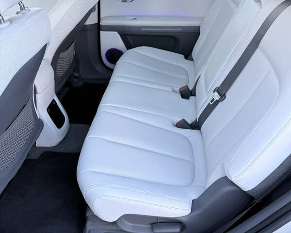 Серый Хендай Ioniq 5, объемом двигателя 0 л и пробегом 27 тыс. км за 30500 $, фото 31 на Automoto.ua