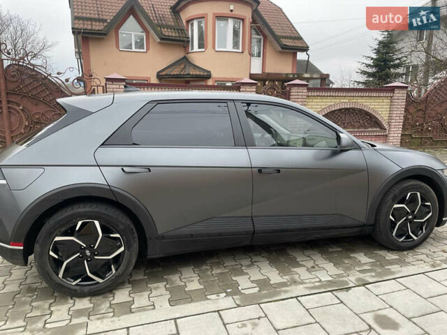 Серый Хендай Ioniq 5, объемом двигателя 0 л и пробегом 20 тыс. км за 24800 $, фото 5 на Automoto.ua
