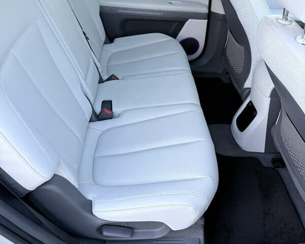 Серый Хендай Ioniq 5, объемом двигателя 0 л и пробегом 27 тыс. км за 30500 $, фото 33 на Automoto.ua