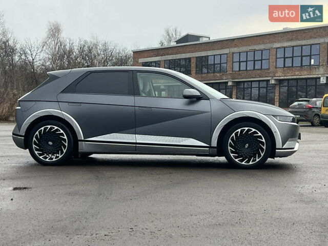 Сірий Хендай Ioniq 5, об'ємом двигуна 0 л та пробігом 128 тис. км за 25700 $, фото 6 на Automoto.ua