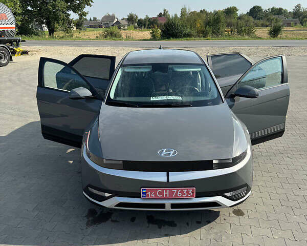 Серый Хендай Ioniq 5, объемом двигателя 0 л и пробегом 60 тыс. км за 26300 $, фото 13 на Automoto.ua