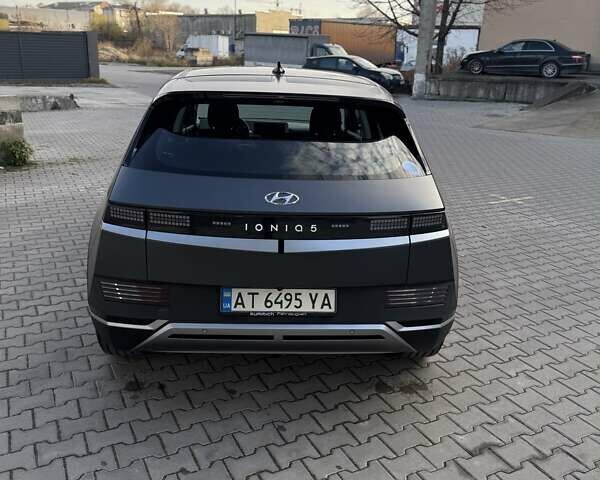 Серый Хендай Ioniq 5, объемом двигателя 0 л и пробегом 26 тыс. км за 25300 $, фото 3 на Automoto.ua