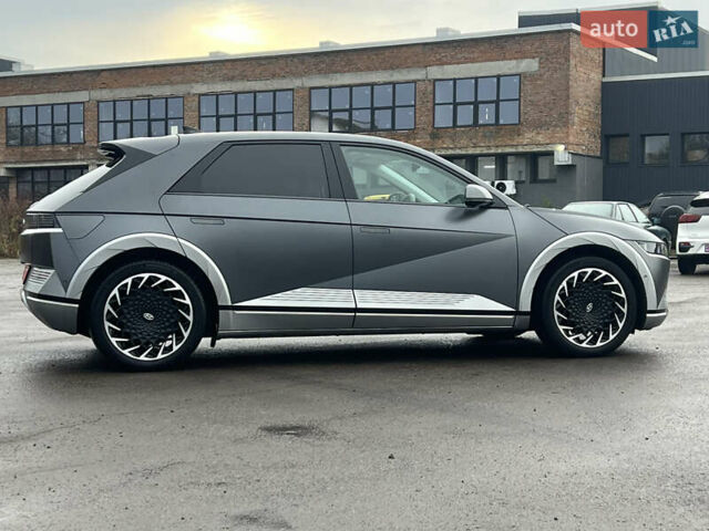 Сірий Хендай Ioniq 5, об'ємом двигуна 0 л та пробігом 128 тис. км за 25700 $, фото 7 на Automoto.ua