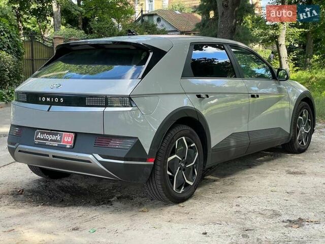 Серый Хендай Ioniq 5, объемом двигателя 0 л и пробегом 1 тыс. км за 37940 $, фото 8 на Automoto.ua