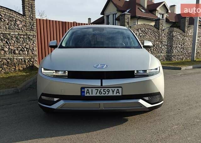 Серый Хендай Ioniq 5, объемом двигателя 0 л и пробегом 17 тыс. км за 27500 $, фото 1 на Automoto.ua