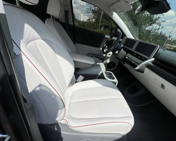 Сірий Хендай Ioniq 5, об'ємом двигуна 0 л та пробігом 13 тис. км за 33500 $, фото 18 на Automoto.ua