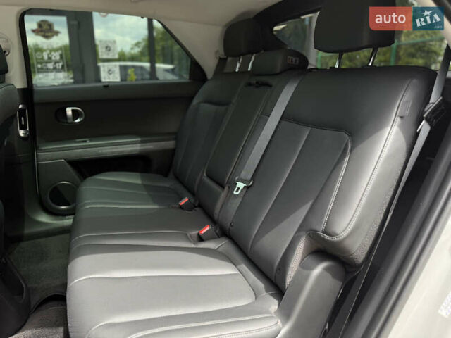 Серый Хендай Ioniq 5, объемом двигателя 0 л и пробегом 20 тыс. км за 27999 $, фото 16 на Automoto.ua