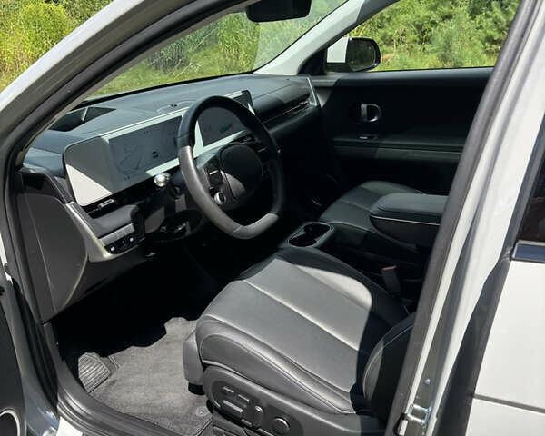 Сірий Хендай Ioniq 5, об'ємом двигуна 0 л та пробігом 31 тис. км за 29500 $, фото 22 на Automoto.ua