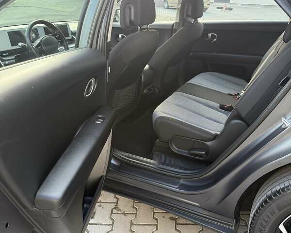 Серый Хендай Ioniq 5, объемом двигателя 0 л и пробегом 26 тыс. км за 25300 $, фото 15 на Automoto.ua